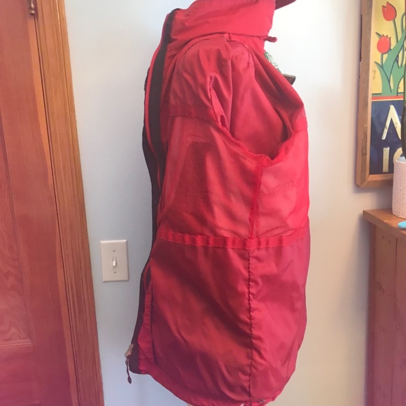 L.L. Bean 100% nylon lightweight red jacket coat - Picture 11 of 14
